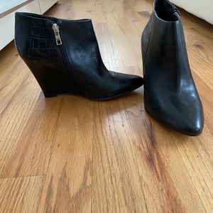 Ann Taylor Booties (excellent condition)